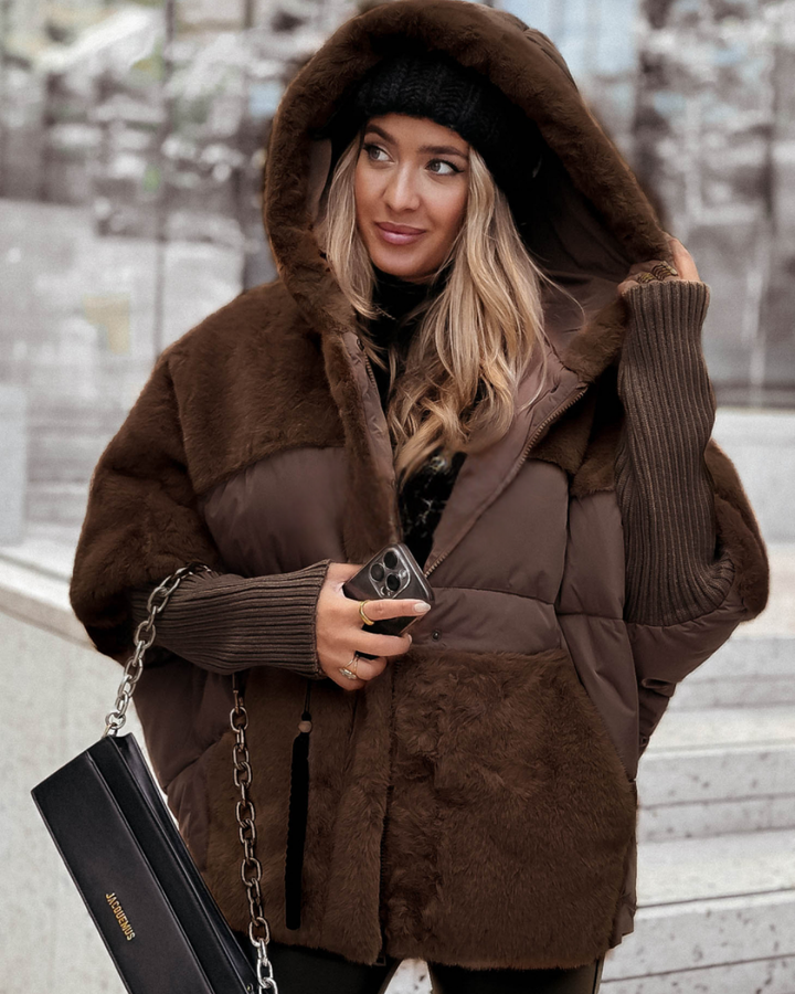 Nolera – Oversized Puffer Jacket with Hood