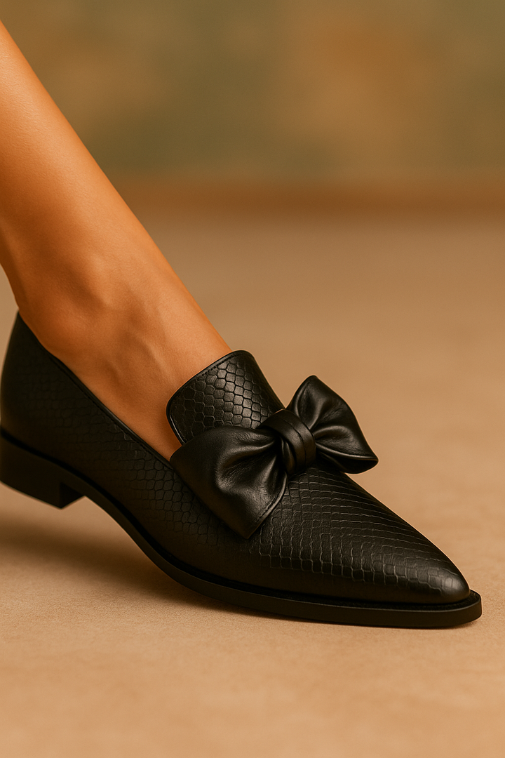 Claudia - Loafer with Bow Detail