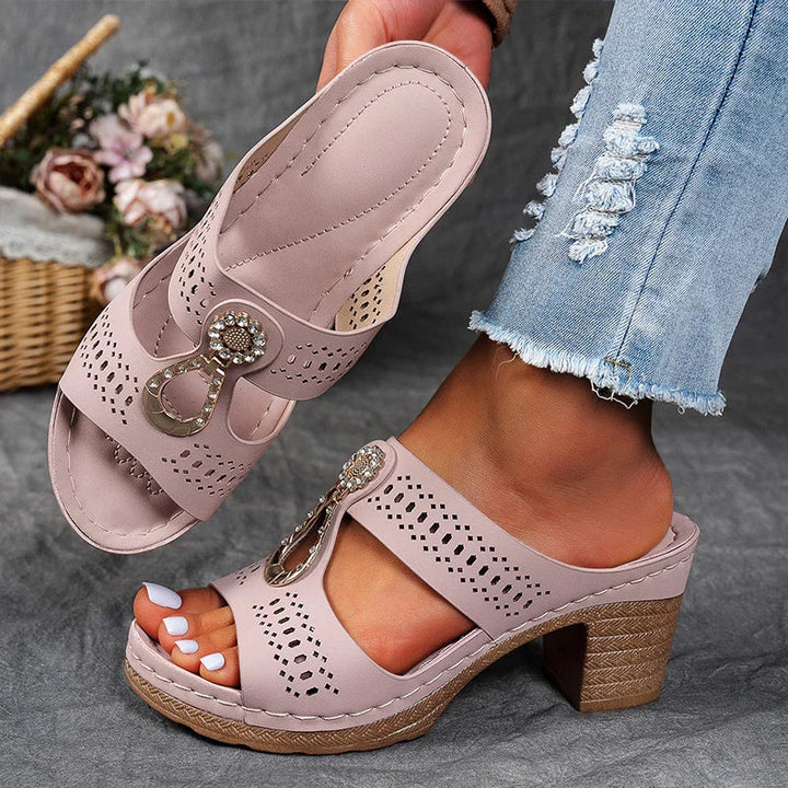 Yora | Stylish and Cozy Orthopedic Sandals