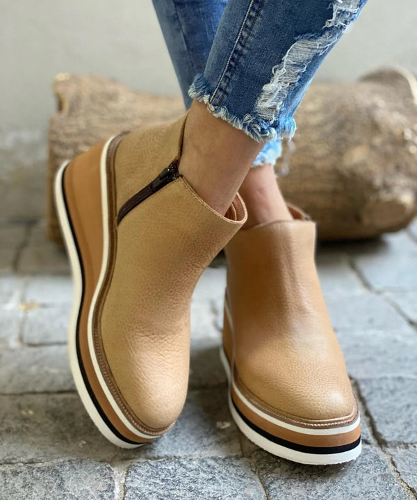 LISANDRA | Stylish Waterproof Boots for Winter Weather