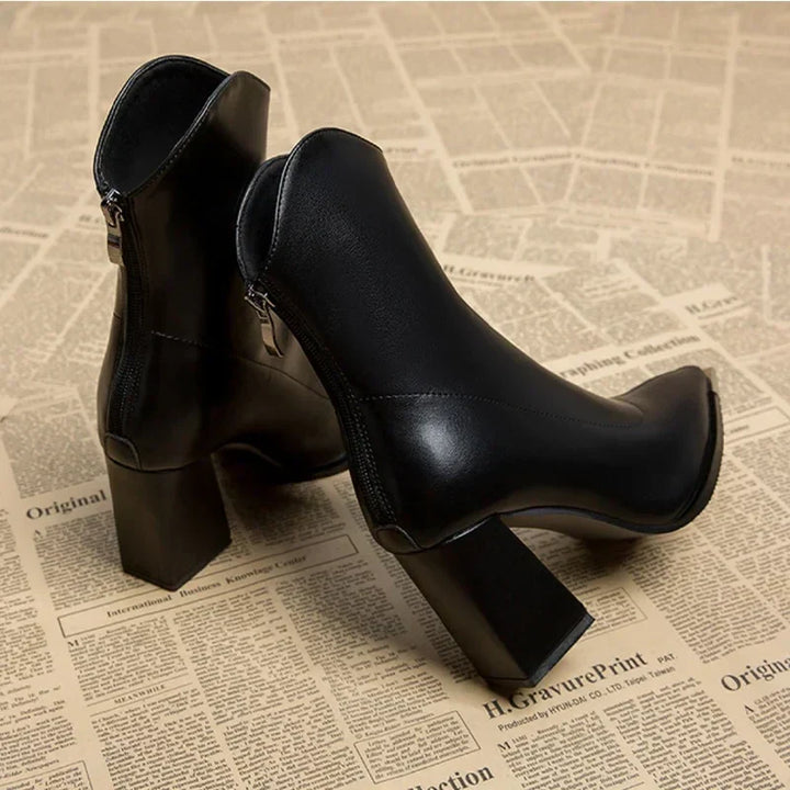 Kendra | Chelsea Boots with Chrome Tip