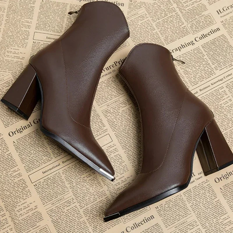 Kendra | Chelsea Boots with Chrome Tip